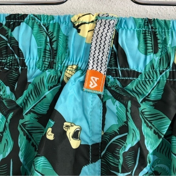 AMBSN California Green Nanner Jungle Swim Trunks Size Medium NWT - Picture 8 of 15